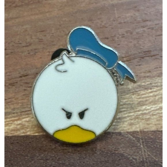 Disney Mickey Trading Pin Angry Mad Baby Donald Duck Cutie 2015 Head Authentic - Picture 1 of 4